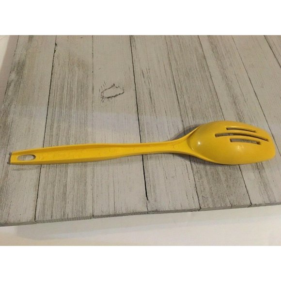 Vintage Foley #7 Golden Rod Yellow Nylon Plastic Slotted Spoon 11" - Picture 2 of 6